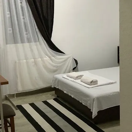 Lejlighedshotel Emro-s 4*